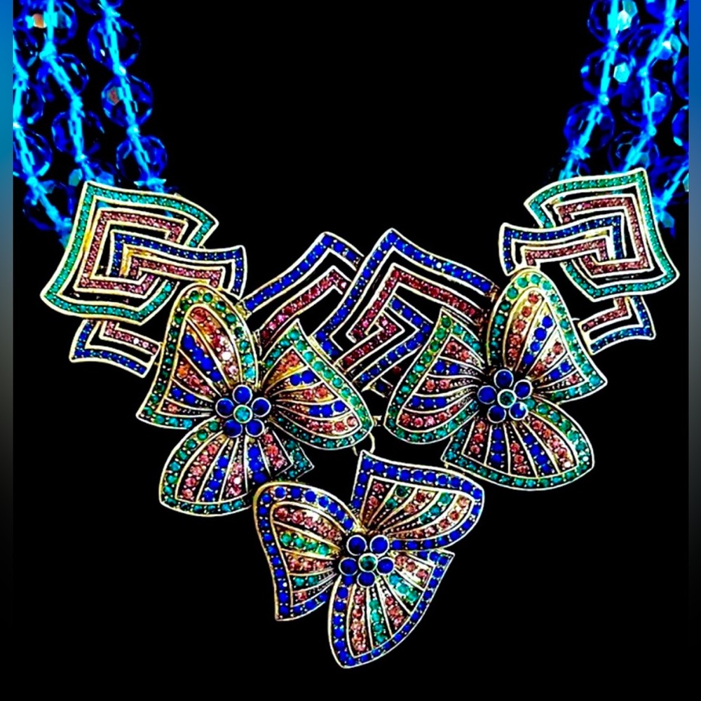 Heidi Daus Bold Blue Multicolor Crystal Floral Statement Necklace - Picture 2 of 6